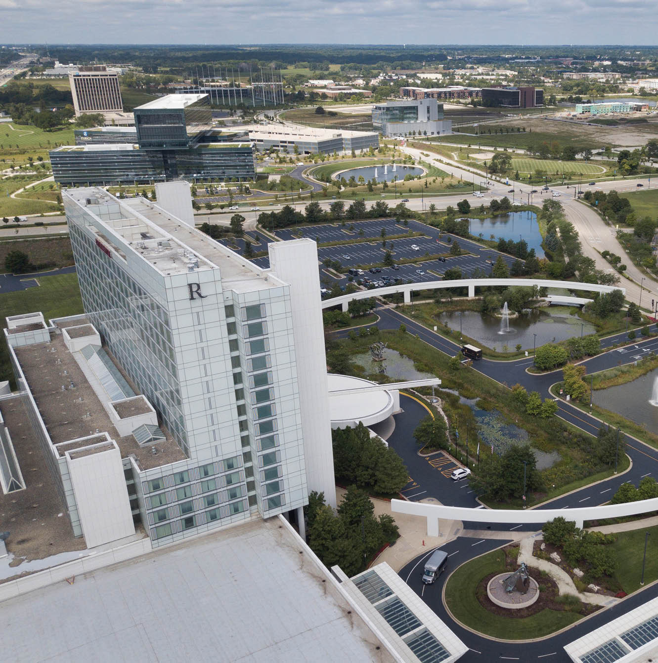 Paul Valade/pvalade@dailyherald.com, August 2022 The Renaissance Schaumburg Convention Center Hotel sits at Meacham Road and I-90.