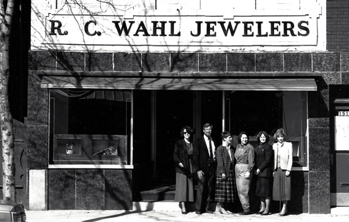 Old Store; Judith, Bob, Barba, Georgia, Peg, Mary Jo
