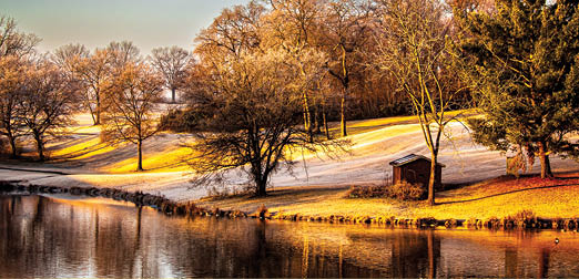 Forsty Morn located at a Spring House close to Two Rivers Golf Course