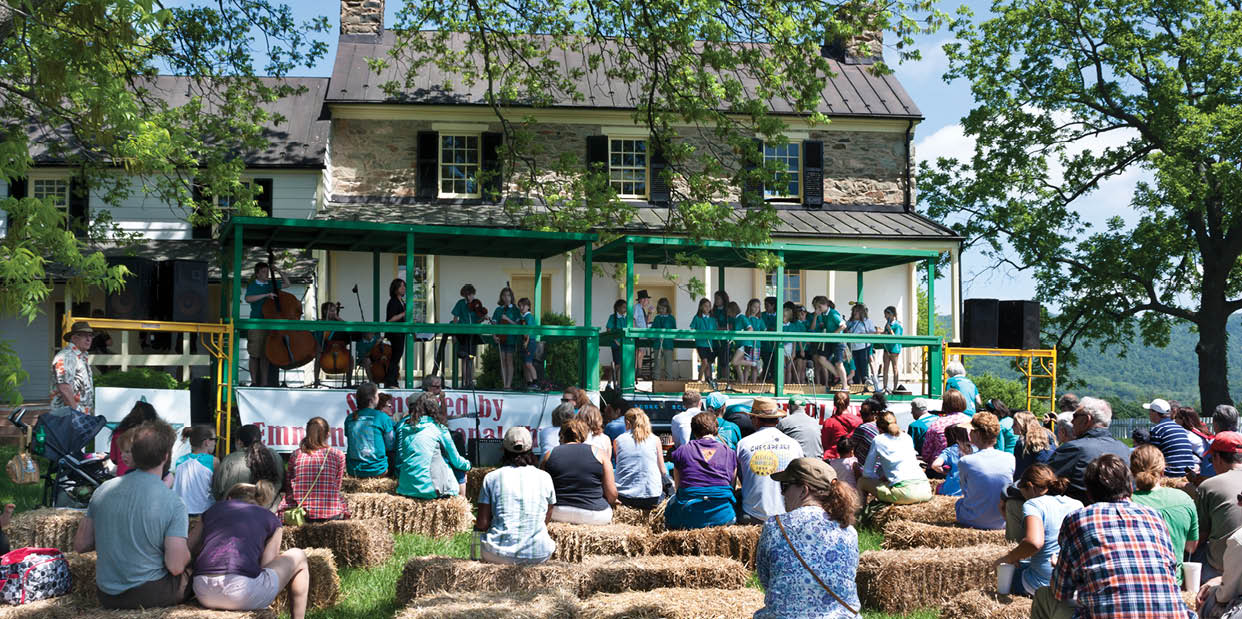 Delaplane, Virginia, USA-May 24, 2014: The American Children of SCORE performing at the Delaplane Strawberry Festival at Sky Meadows State Park in Delaplane, Virginia.