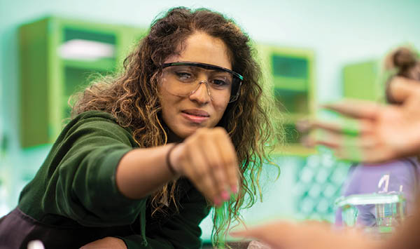 UNT College of Education Assistant Professor Chris Long leads a Science in Grades EC 6 lab on the Inspire Park Frisco campus. Stundents are primarily elementary education majors. Photographed on Sept. 26, 2019 (Ahna Hubnik / UNT)