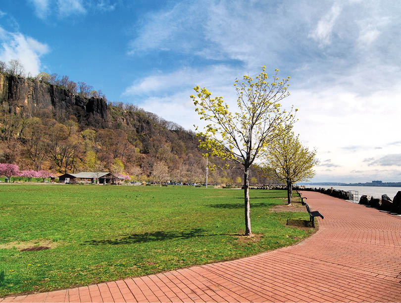 View from the Fort Lee Hudson State Park along the Hudson River near Fort Lee, New York
