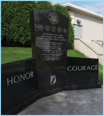 Mark Welsh/mwelsh@dailyherald.com Norridge Village War memorial.