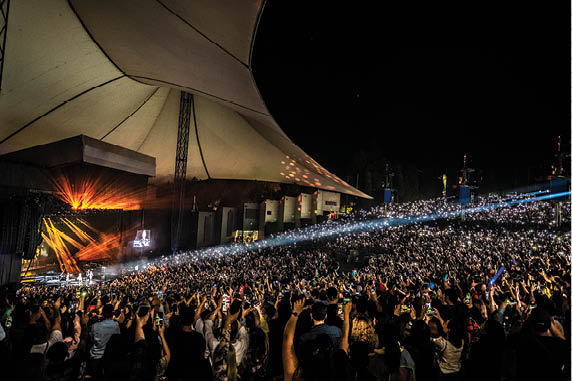 The Backstreet Boys perform at Shoreline Amphitheatre in Mountain View, California on August 7, 2022. (Photo by Chris Tuite)