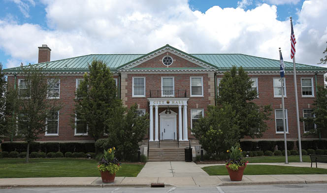 Bev Horne/bhorne@dailyherald.com Wheaton city hall.